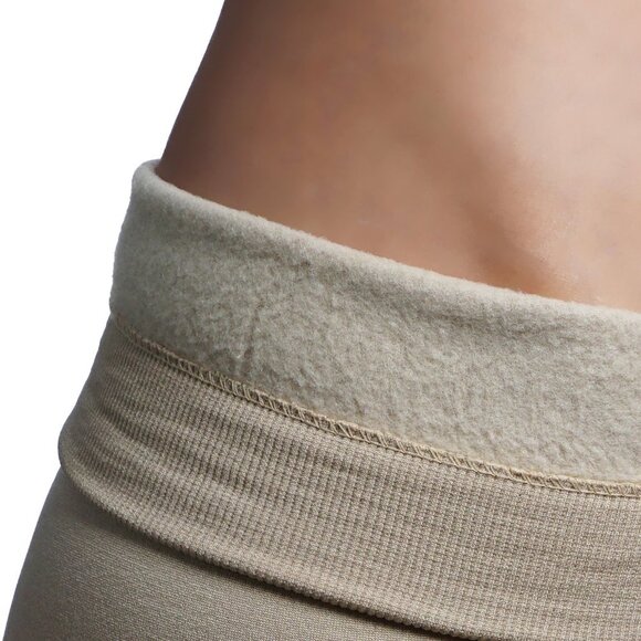 SEAMLESS Form Fitting Soft Fleece Leggings - Picture 4 of 5